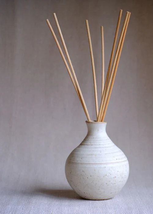 Hand-Thrown-Ceramic-Reed-Diffuser-Bottle-Parkminster-Home-Fragrance-Company---Cornwall-Natural-Diffusers